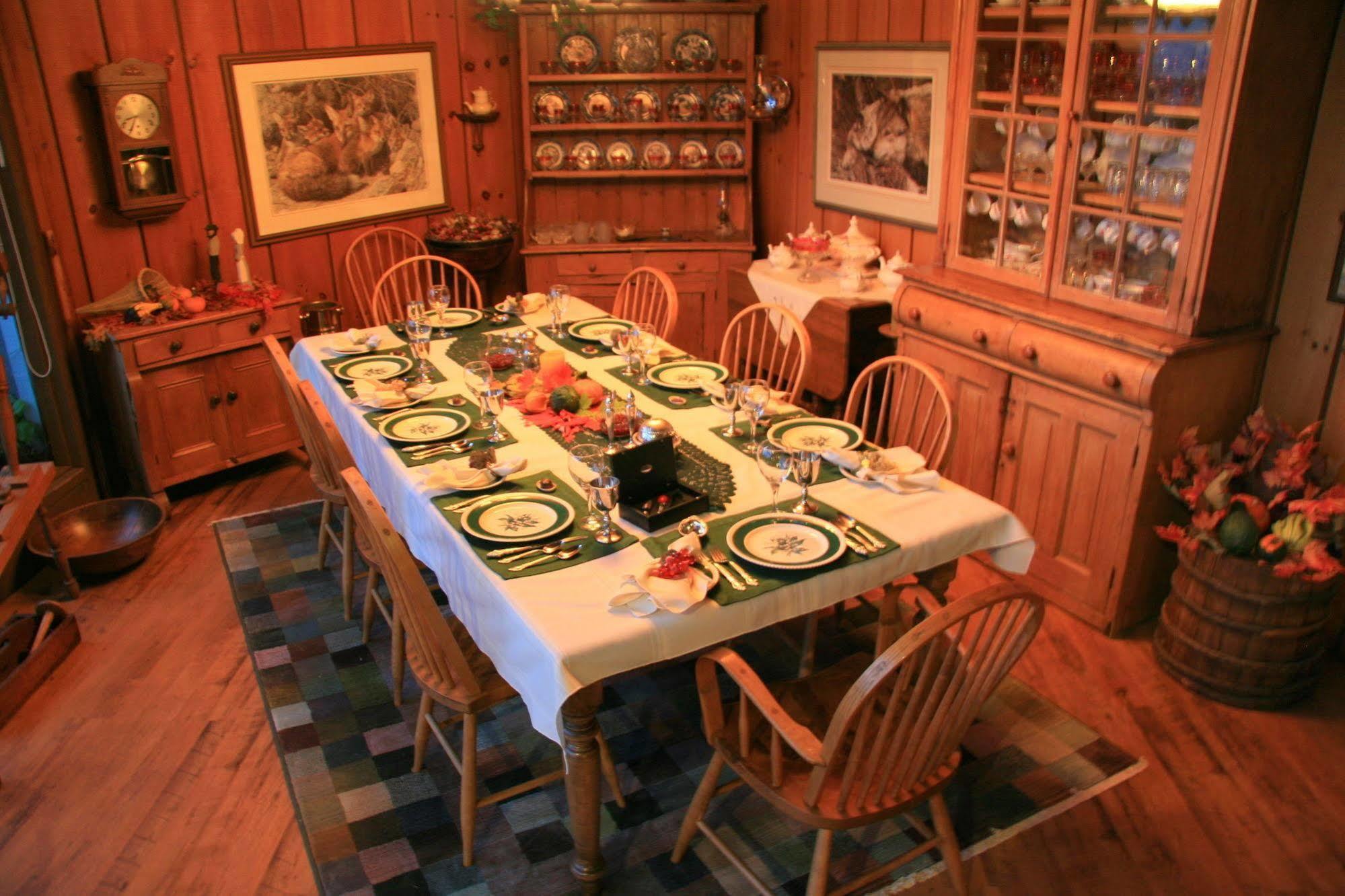 Stouffermill Bed & Breakfast Algonquin Highlands Eksteriør bilde