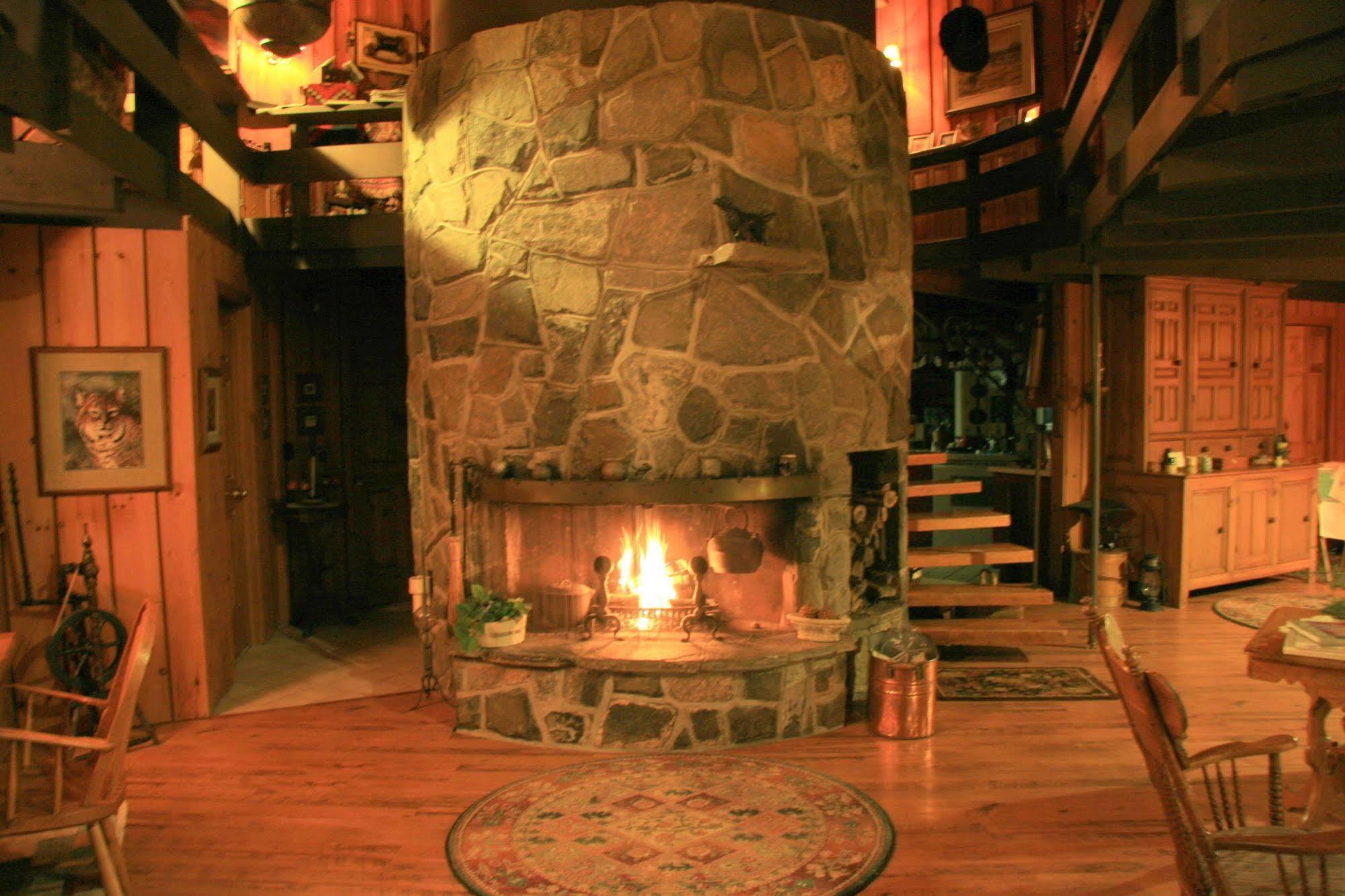 Stouffermill Bed & Breakfast Algonquin Highlands Eksteriør bilde